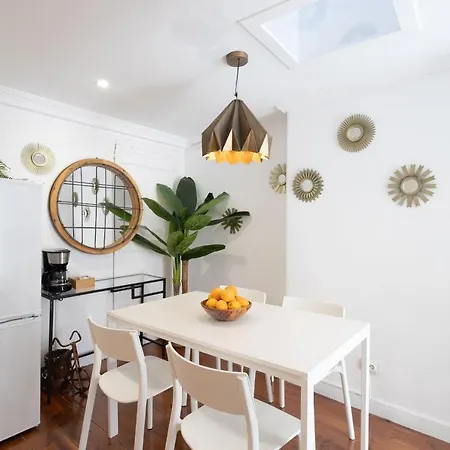아파트 Sao Bento Cozy - By Lu Holidays 리스본