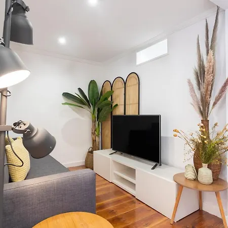 Sao Bento Cozy - By Lu Holidays * ליסבון